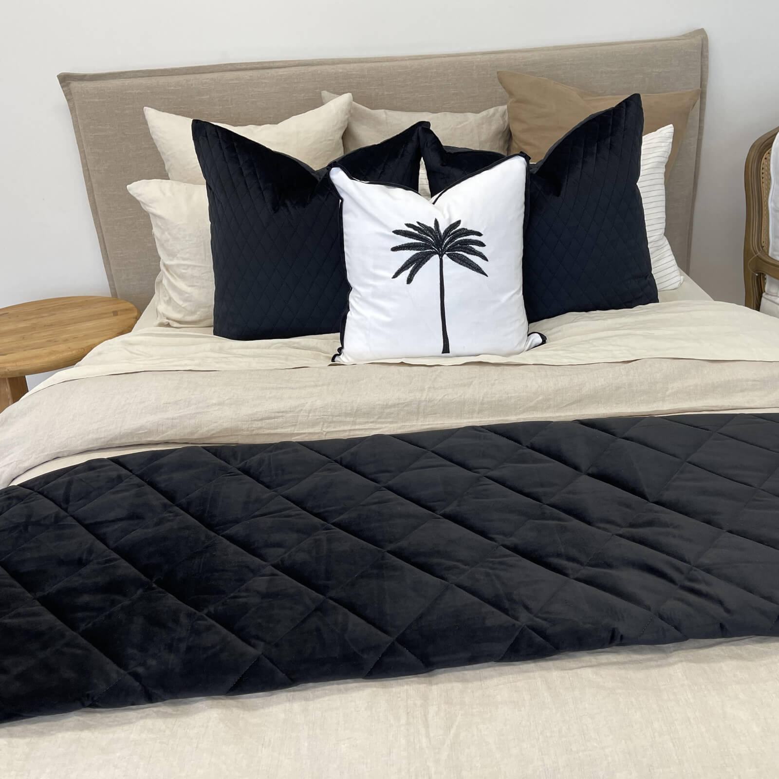 Allure Luxurious Bedding Supreme Comforter - Black