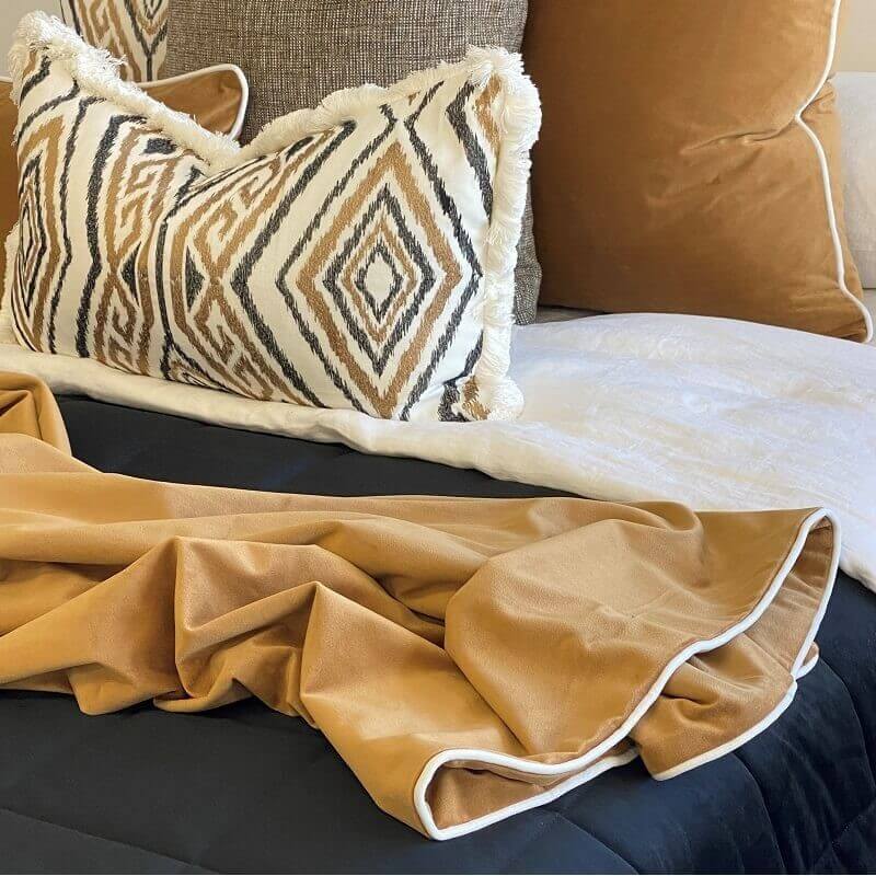 Rodeo Royal Velvet Comfort Throw - Caramel