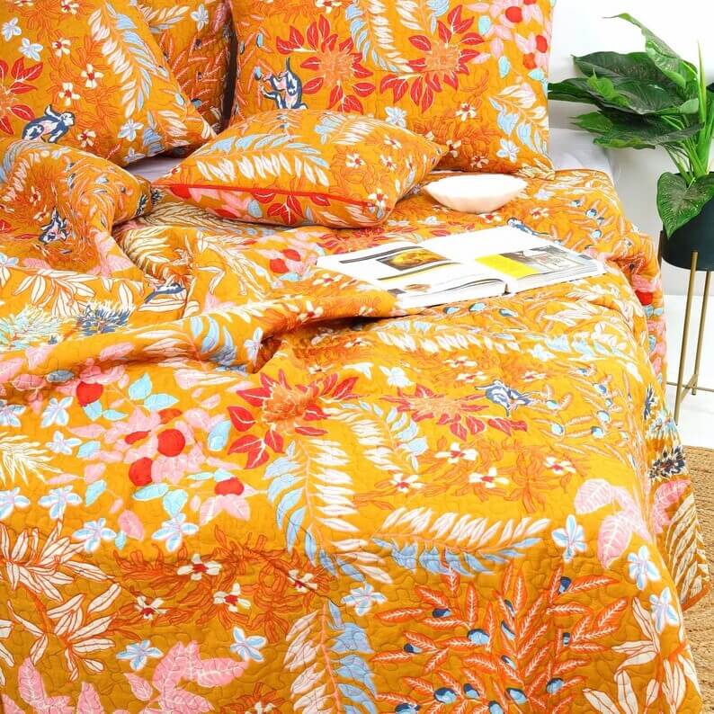 Leaf Patterned Design Doona King Size - Orange