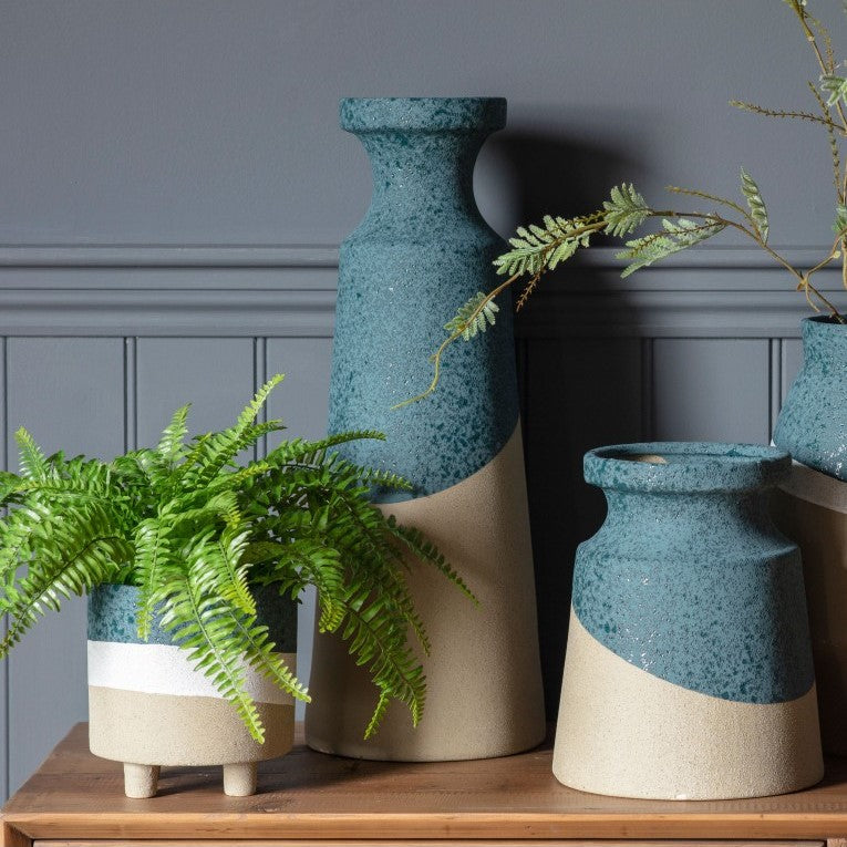 Eye-Catching Pot for Any Interior Style (Available in 2 Sizes)