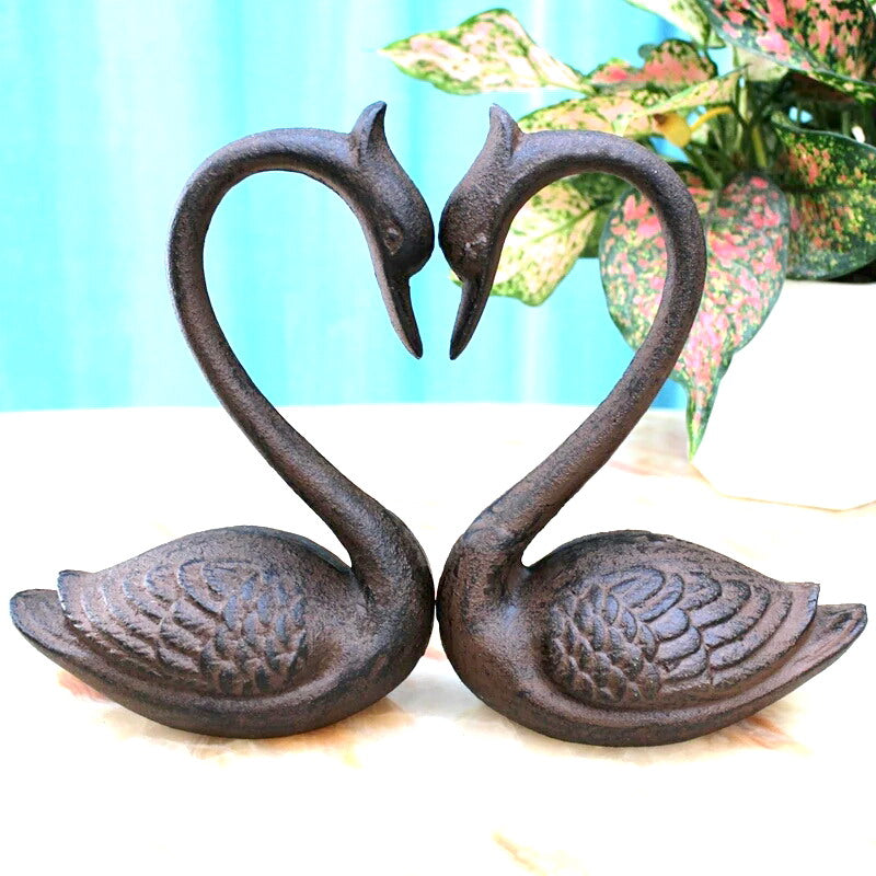 Artistic Swan Couple Metal Sculptures