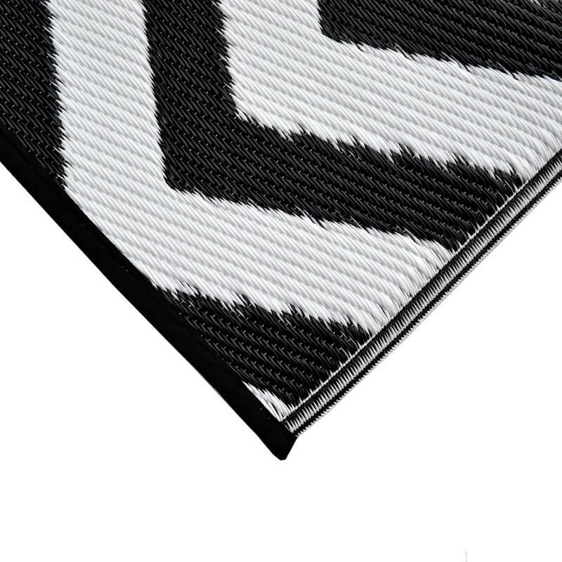 Bistro Reversible Outdoor Rug - Black & White (Available in 3 Sizes)