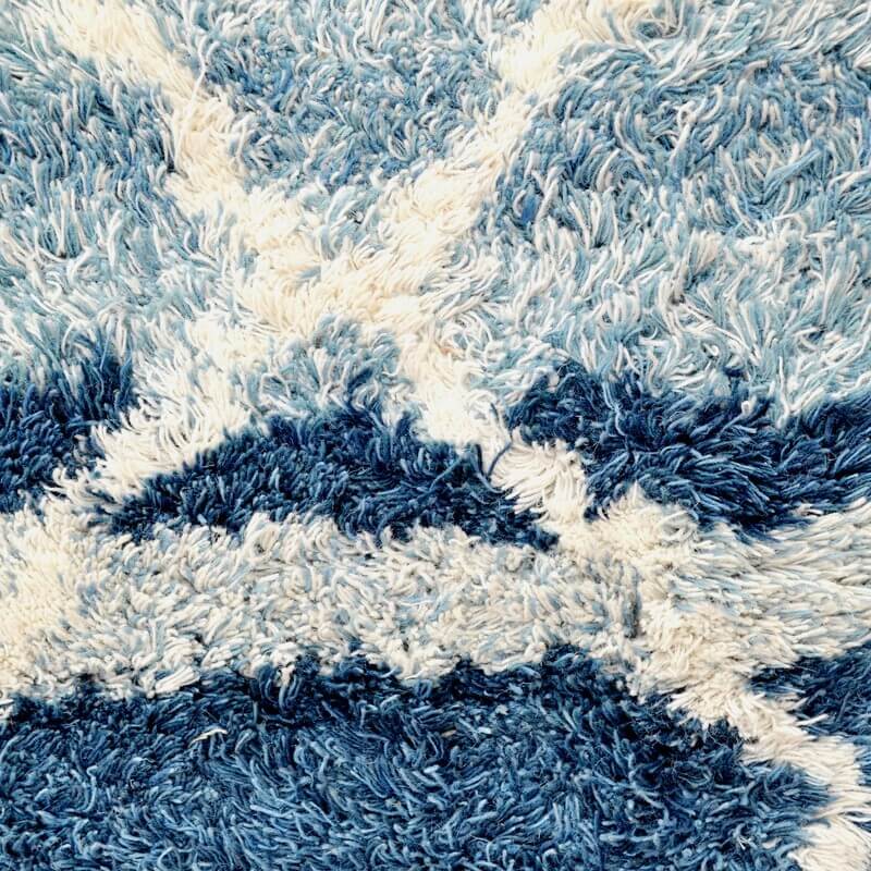 Blue Gradient Pattern Handmade Woolen Rug (Available in 3 Sizes)