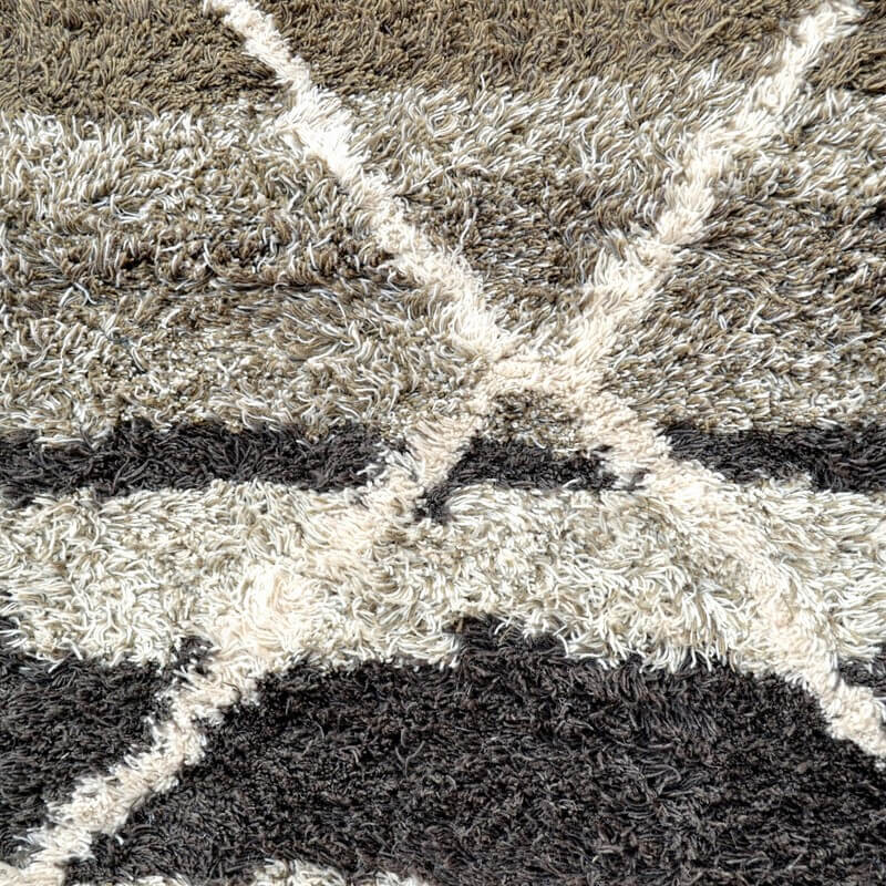 Brown Gradient Pattern Handmade Woolen Rug (Available in 3 Sizes)