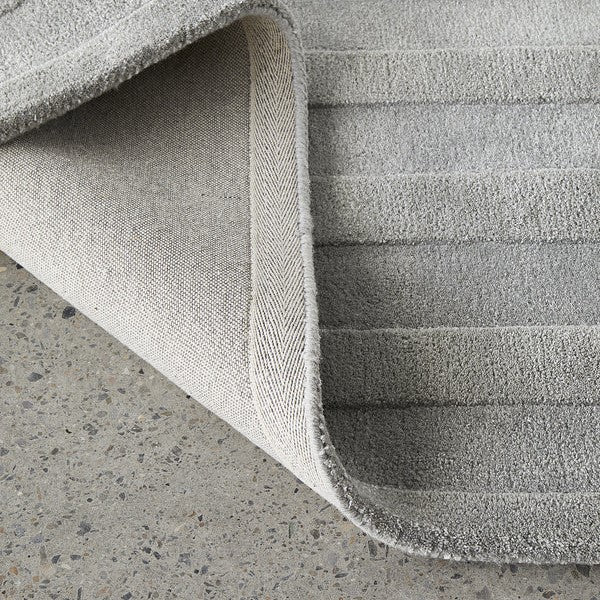 Craftsmanship Summit Trail Grey Rug - 225x155cms