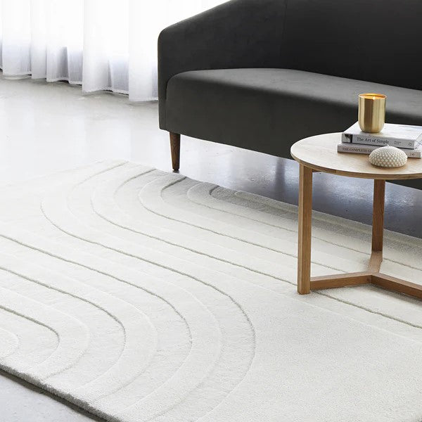 Craftsmanship Summit Trail White Rug - 225x155cms