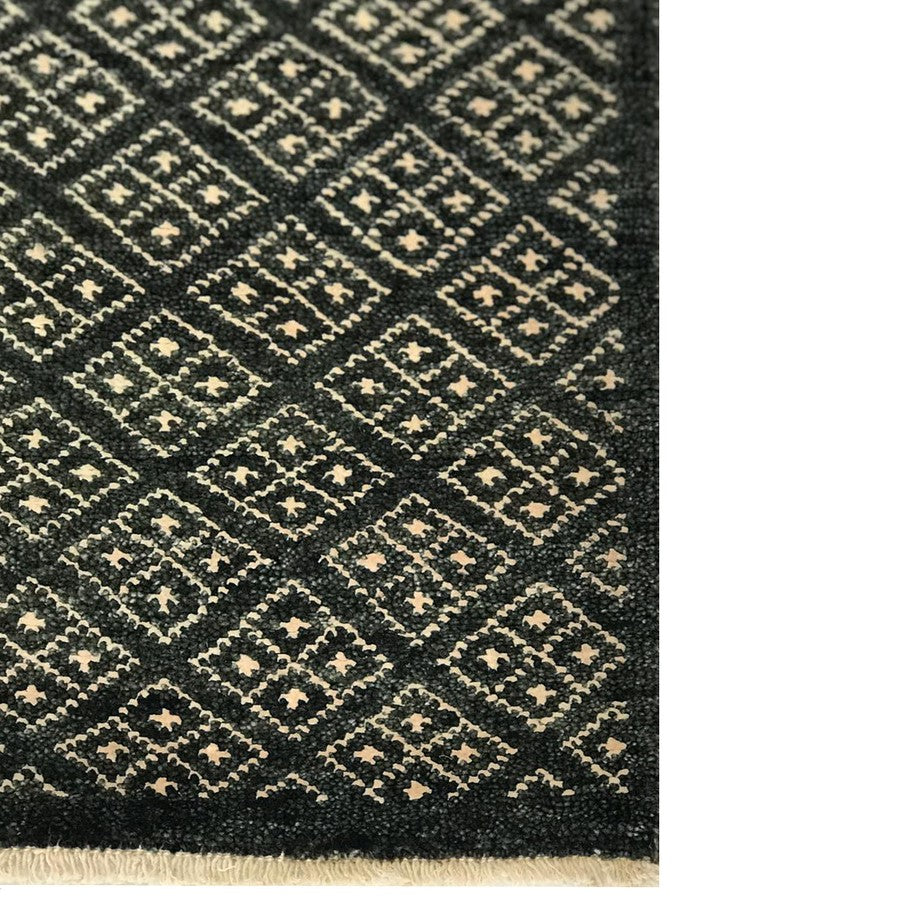 Designer Diamond Pattern Handwoven Woolen Rug (Available in 2 Sizes)