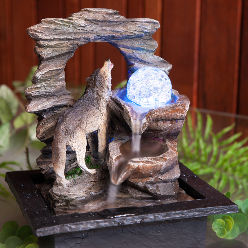 Elegant Wolf Howling Water Fountain