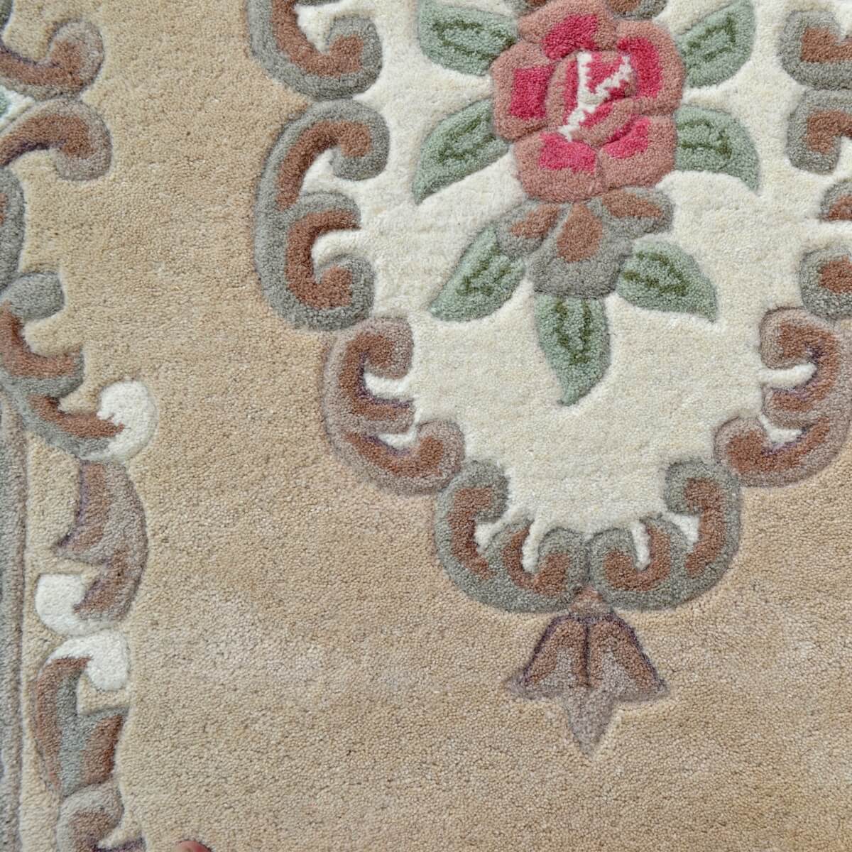 French Floral Handwoven Woolen Rug - Beige - Floor Runner