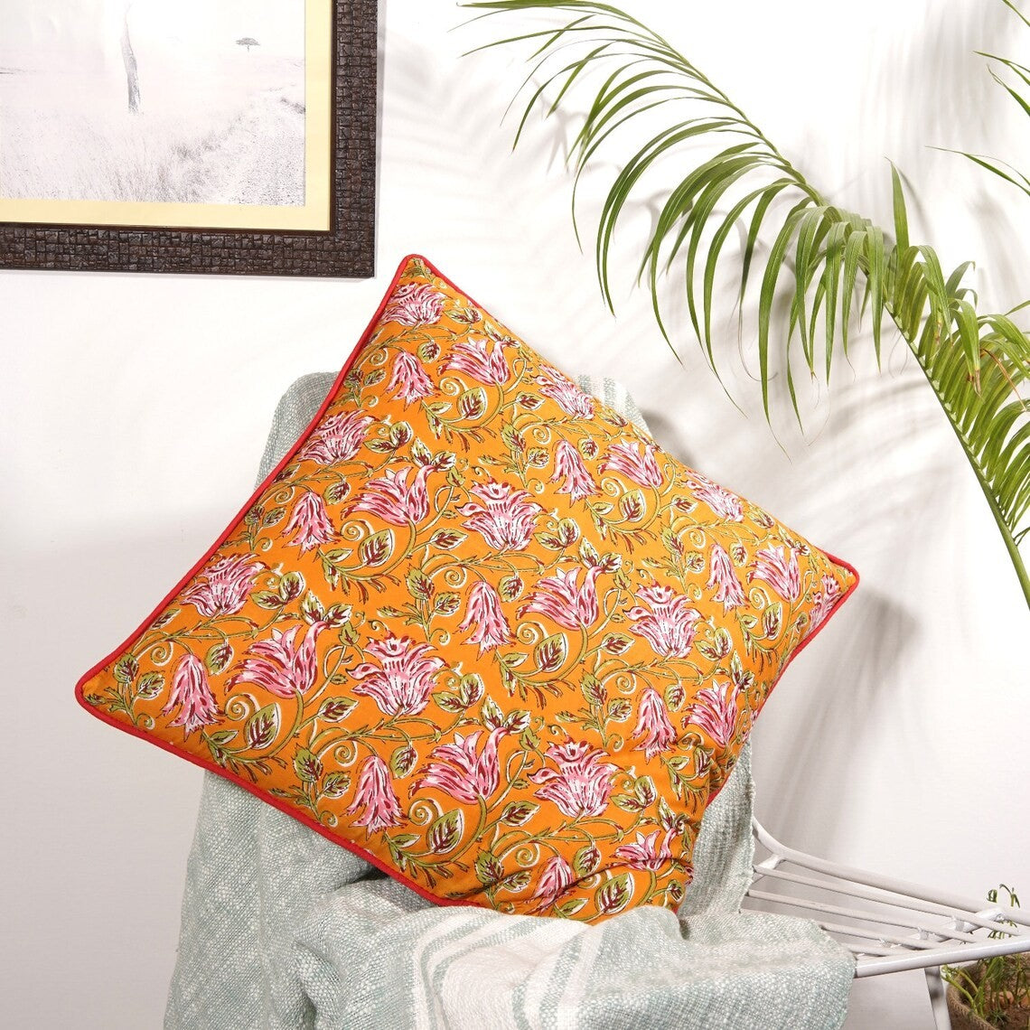 Graceful Floral Designed Cotton Cushion Cover 50 x 50cms