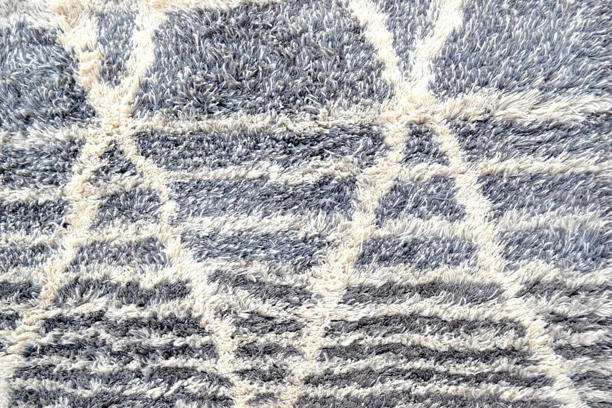 Grey Gradient Pattern Handmade Woolen Rug (Available in 3 Sizes)