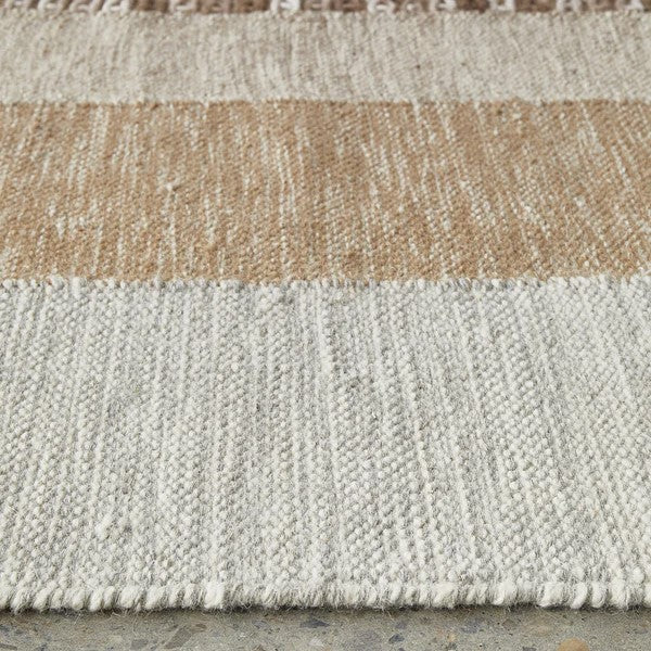 Handwoven Textured Summit Orb Toffee Rug - 290x200cms