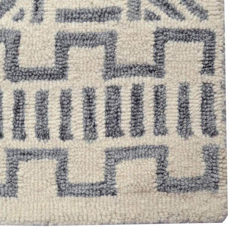 Intricate Design Woolen Rug - Ivory & Grey (Available in 3 Sizes)