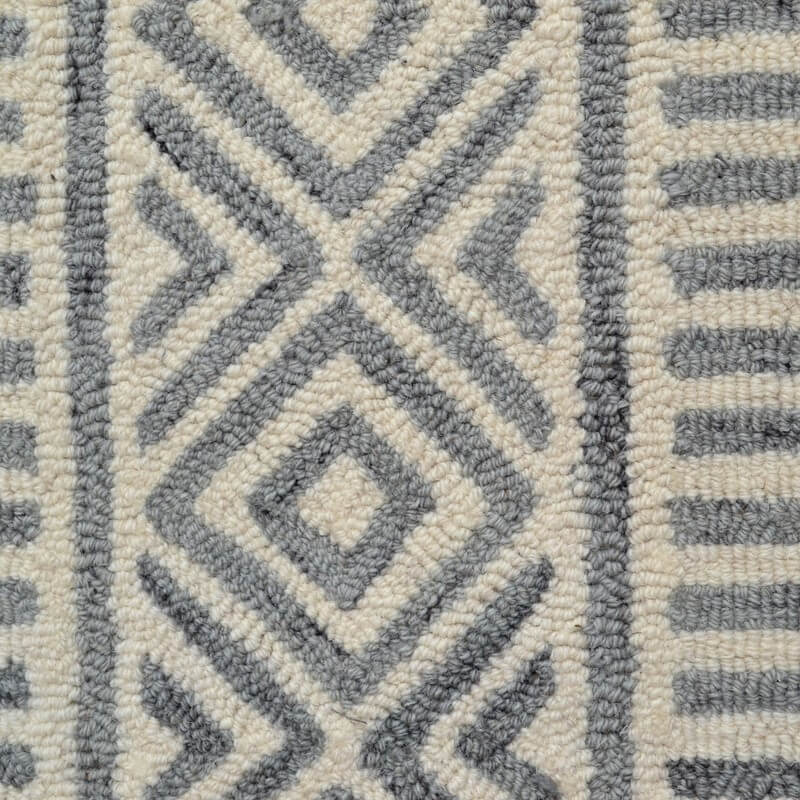 Intricate Design Woolen Rug - Ivory & Grey (Available in 3 Sizes)