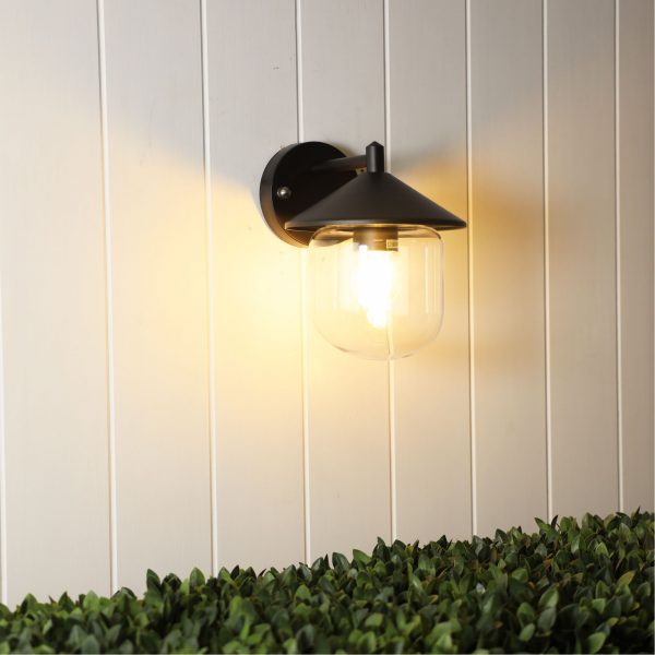 Metal Retro-Styled Outdoor Wall Light