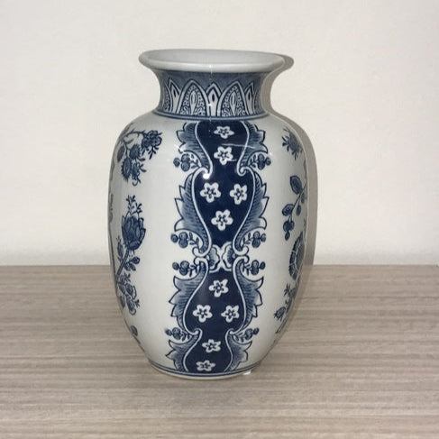 Ming Dynasty-Inspired Nanjing Vase - 22cms