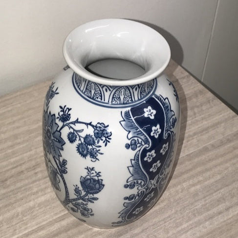 Ming Dynasty-Inspired Nanjing Vase - 22cms