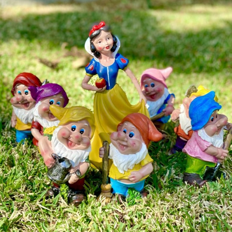 Retreat Garden Decor Set of 2 - Seven Dwarfs & Snow White