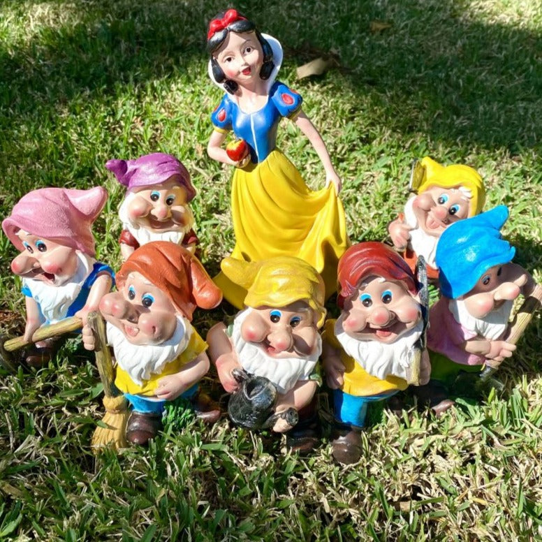 Retreat Garden Decor Set of 2 - Seven Dwarfs & Snow White