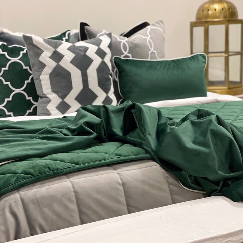 Rodeo Royal Velvet Comfort Throw - Green