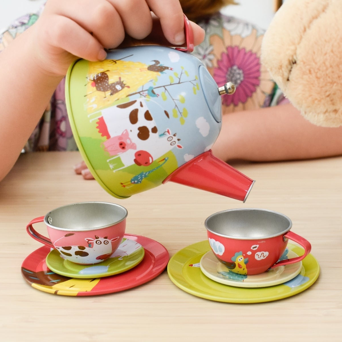 Rustic Farm Tin Tea Set - 15-Piece Playtime Collection