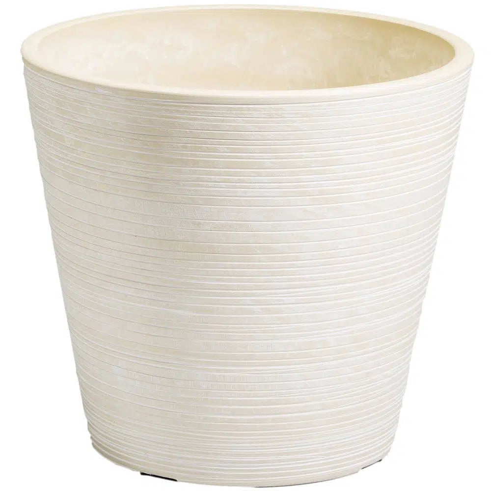 Sculpted Cream And White Engraved Pot 14cms