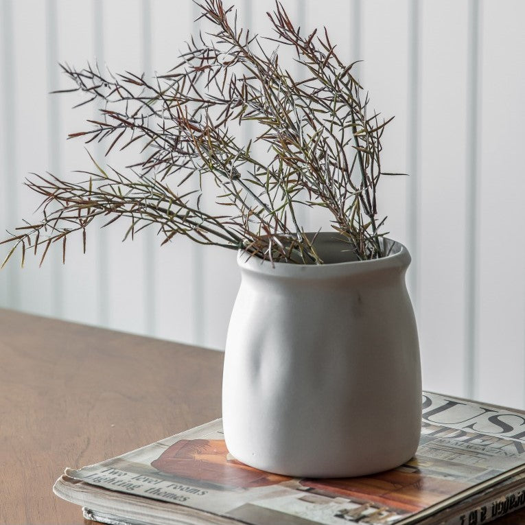 Seamless Style Vase Fits Perfectly in Any Interior