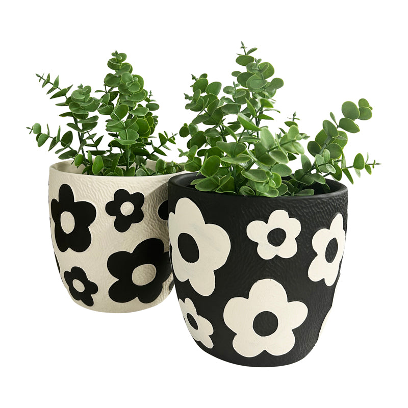 Set of 2 Assorted Monochrome Flower Planters - 17x17x15.5cms