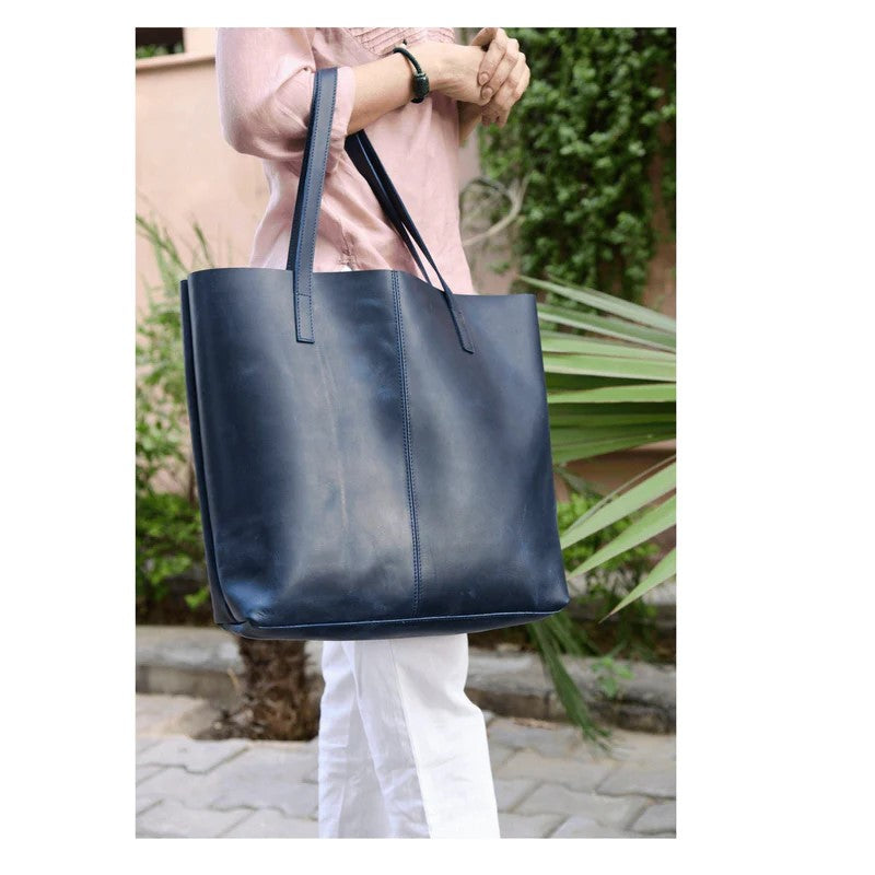 Signature Style Leather Tote Bag