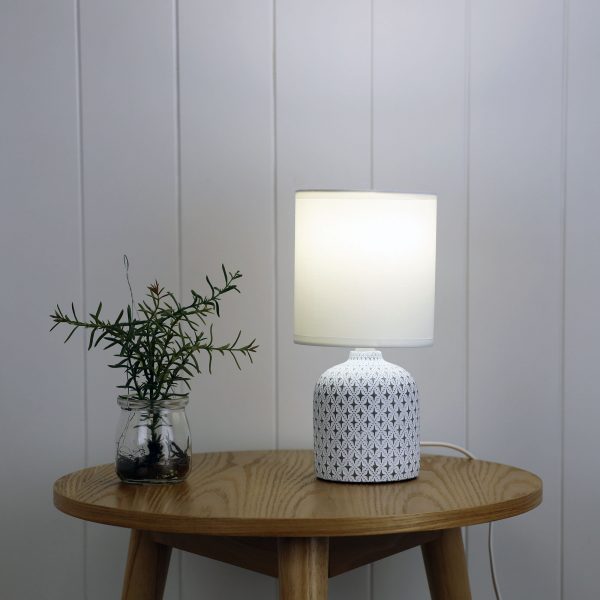 Stylish Refined Ceramic Table Lamp (Available in 3 Colors)