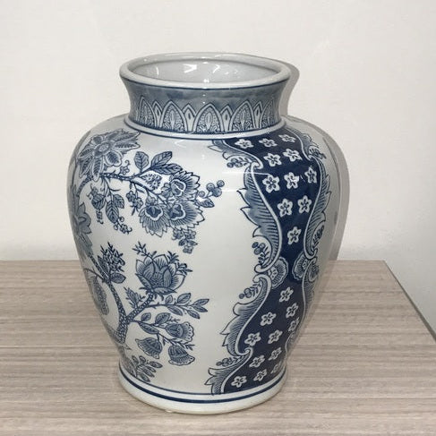 Timeless Elegance Nanjing Vase -  28cms