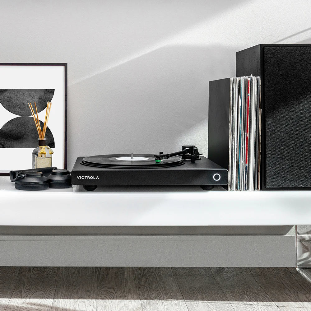 Victrola Hi-Res Onyx INT Turntable + Stand - Natural