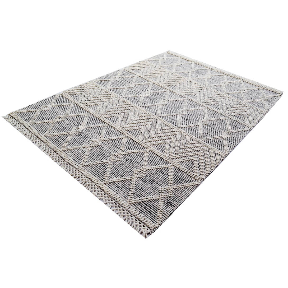 Zenith Geometrical Design Woolen Rug - Black (Available in 4 Sizes)