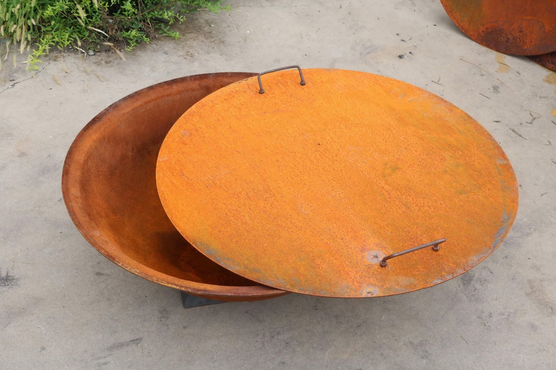 Steel Rustic Fire Pit Lid With 2 Handles (Available in 3 Sizes)