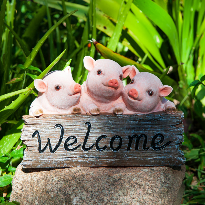 Welcome Piglets Statue