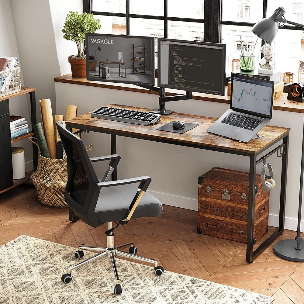 Wooden Computer Desk with 8 Hooks - 140cms