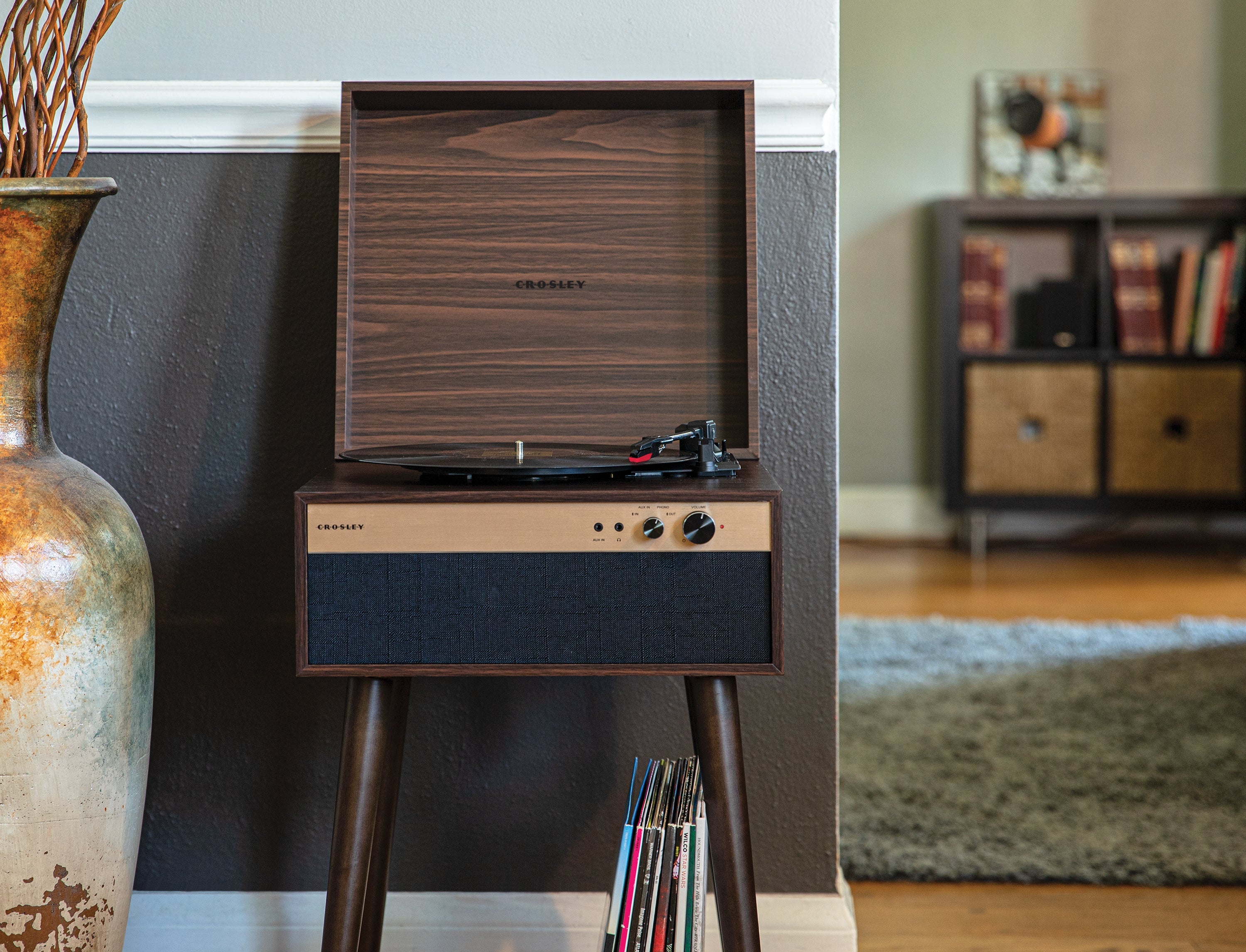 Crosley Jasper Turntable On Stand