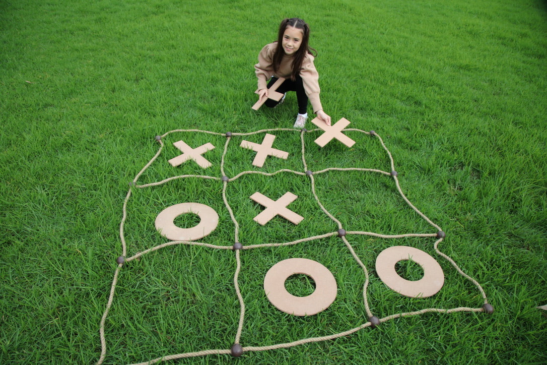 Giant Naughts And Crosses Tic Tac Toe Game